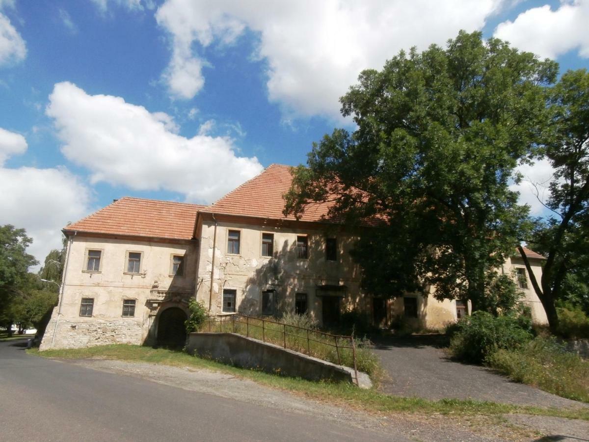 Pivovar Spitt Zahorany Guest House Litomerice Luaran gambar