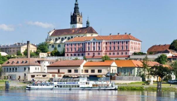 Pivovar Spitt Zahorany Guest House Litomerice Luaran gambar